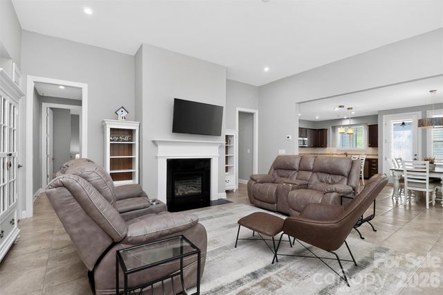 4122 Moxie Way, Charlotte, NC 28215