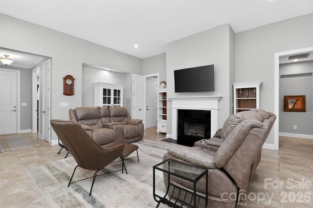 4122 Moxie Way, Charlotte, NC 28215