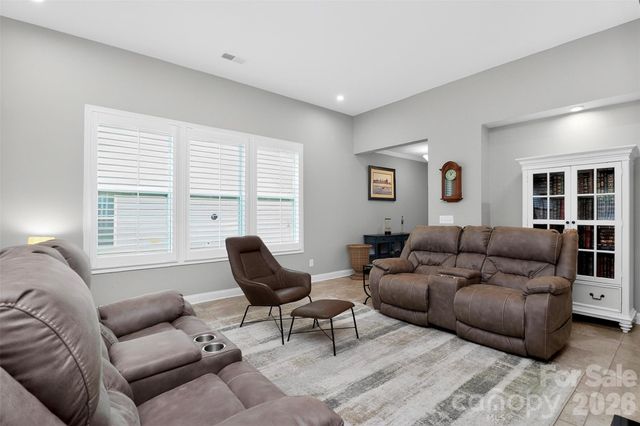 4122 Moxie Way, Charlotte, NC 28215