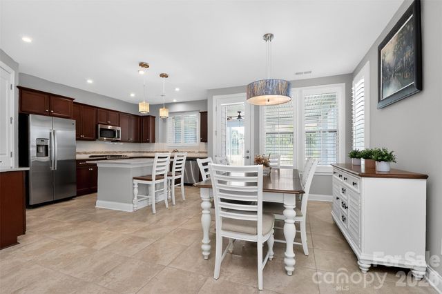 4122 Moxie Way, Charlotte, NC 28215