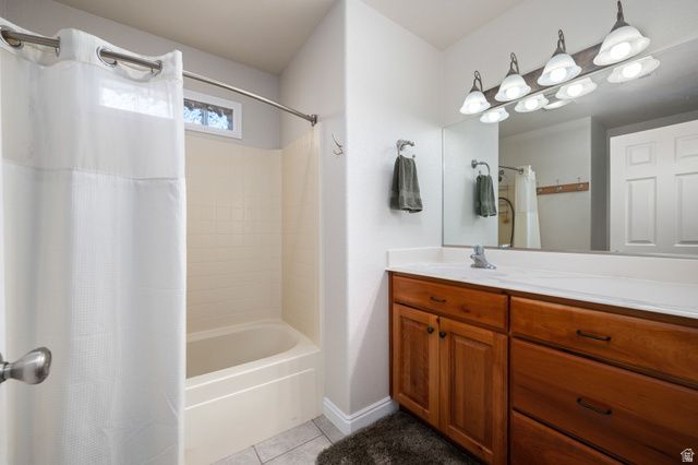 70 E ROUNDY RD, Leeds, UT 84746