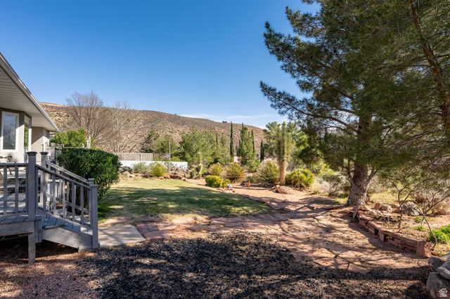 70 E ROUNDY RD, Leeds, UT 84746