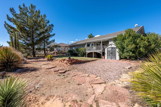 70 E ROUNDY RD, Leeds, UT 84746