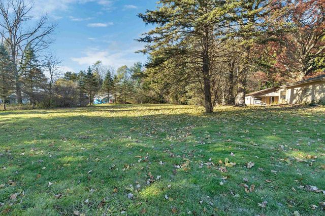 3047 S PINE TREE ROAD, Oneida, WI 54155