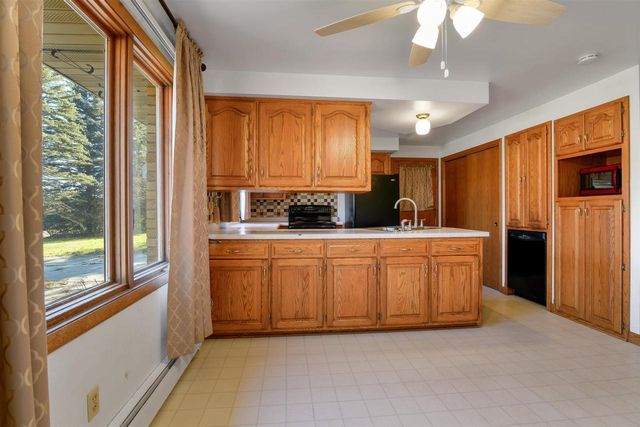 3047 S PINE TREE ROAD, Oneida, WI 54155