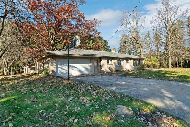 3047 S PINE TREE ROAD, Oneida, WI 54155