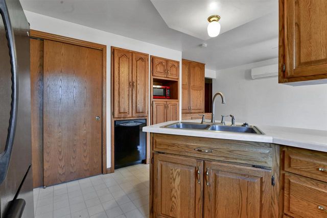 3047 S PINE TREE ROAD, Oneida, WI 54155