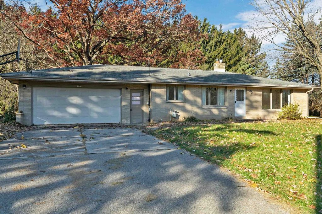 3047 S PINE TREE ROAD, Oneida, WI 54155