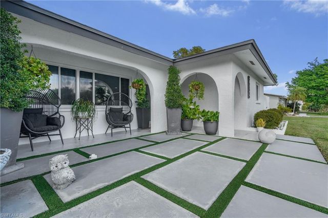 713 SE 43rd ST, Cape Coral, FL 33904