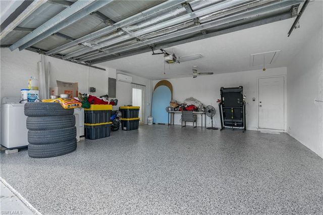 713 SE 43rd ST, Cape Coral, FL 33904