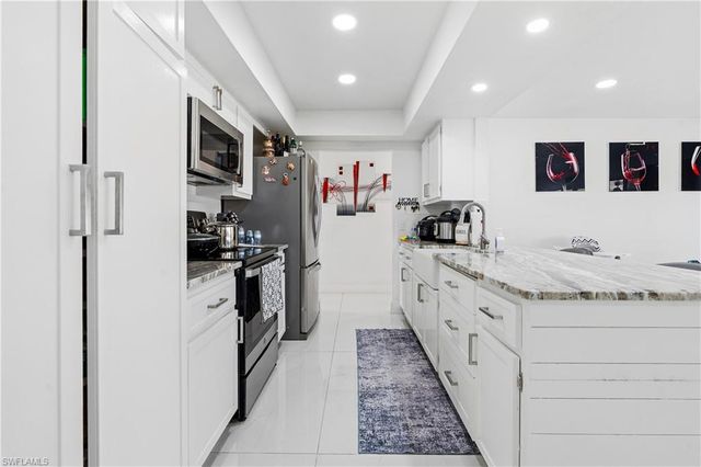 713 SE 43rd ST, Cape Coral, FL 33904