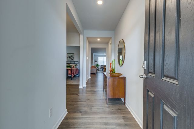 5037 Hunters Village Dr, Lebanon, TN 37087