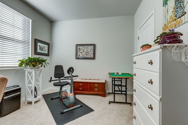 5037 Hunters Village Dr, Lebanon, TN 37087