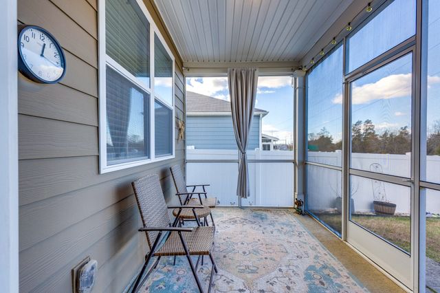 5037 Hunters Village Dr, Lebanon, TN 37087