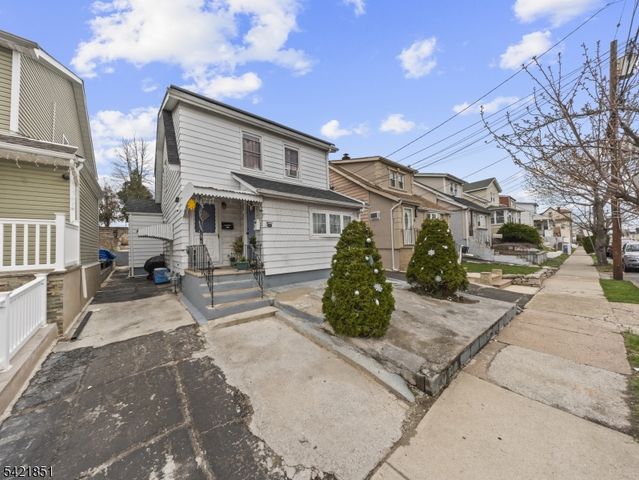 1046 E 26Th St, Paterson City, NJ 07513