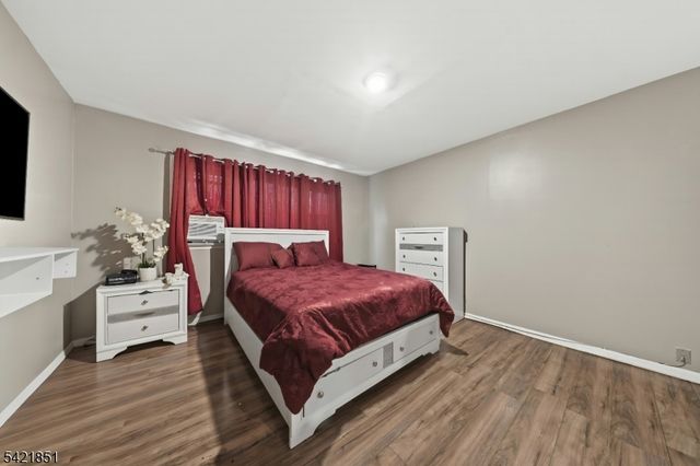 1046 E 26Th St, Paterson City, NJ 07513