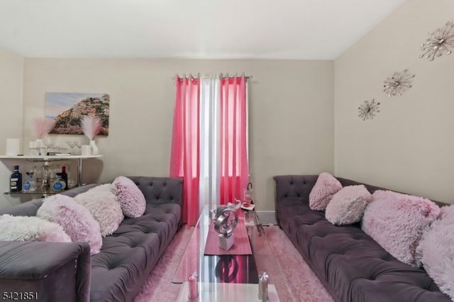 1046 E 26Th St, Paterson City, NJ 07513