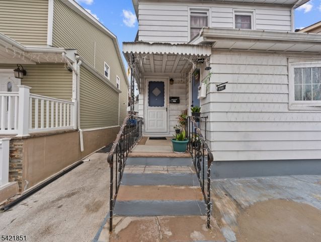 1046 E 26Th St, Paterson City, NJ 07513