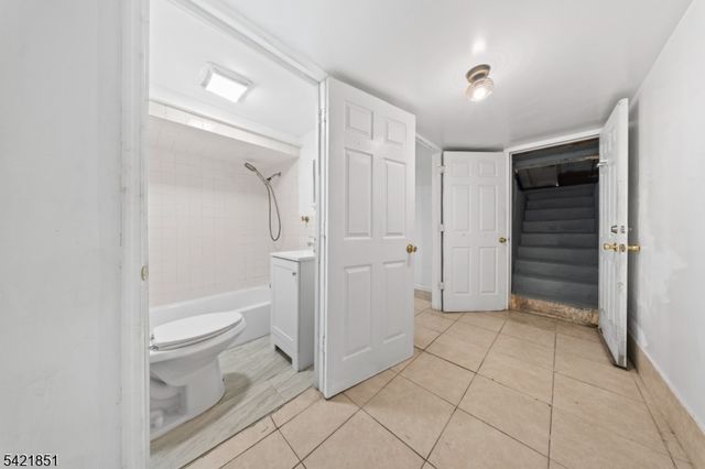 1046 E 26Th St, Paterson City, NJ 07513