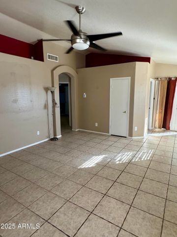 2221 E Union Hills Drive 137, Phoenix, AZ 85024