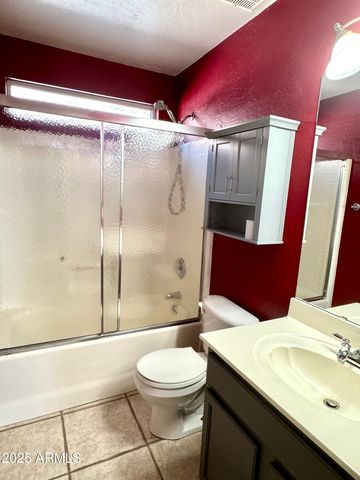 2221 E Union Hills Drive 137, Phoenix, AZ 85024