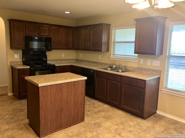 5123 DUKE FLD, San Antonio, TX 78227