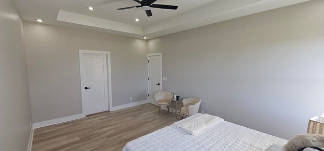 1501 E Midway Ct, Valley Center, KS 67147