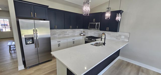 1501 E Midway Ct, Valley Center, KS 67147
