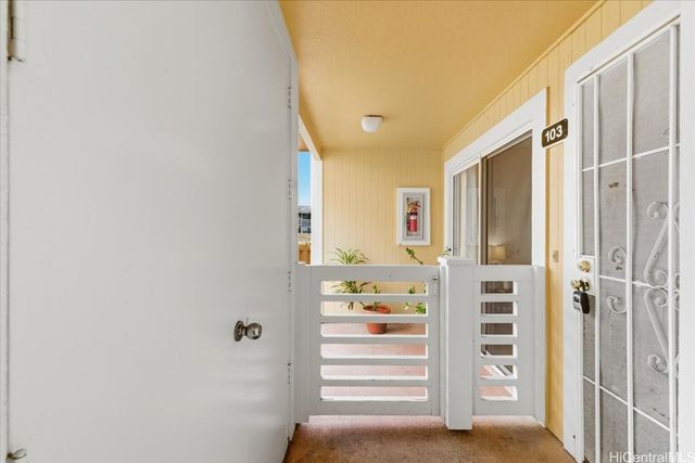 94-536 Kupuohi Street 22103, Waipahu, HI 96797
