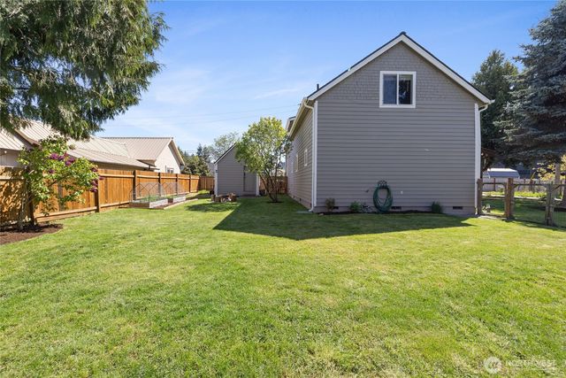 214 Adams Avenue S, Eatonville, WA 98328