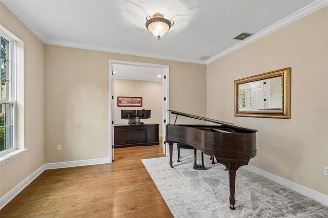 1804 BELLA CASA COURT, Tampa, FL 33618