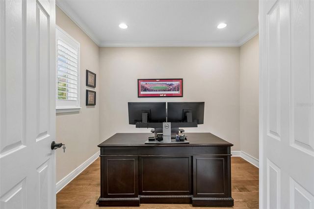 1804 BELLA CASA COURT, Tampa, FL 33618