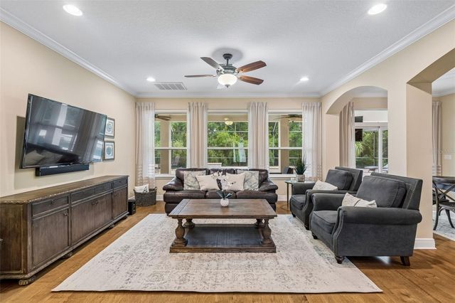 1804 BELLA CASA COURT, Tampa, FL 33618