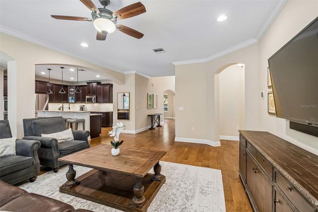1804 BELLA CASA COURT, Tampa, FL 33618