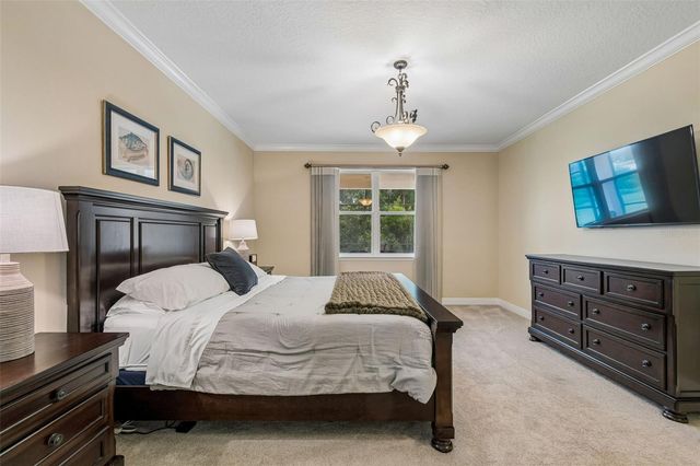 1804 BELLA CASA COURT, Tampa, FL 33618