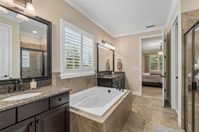 1804 BELLA CASA COURT, Tampa, FL 33618