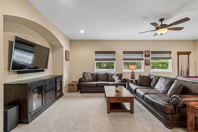 1804 BELLA CASA COURT, Tampa, FL 33618