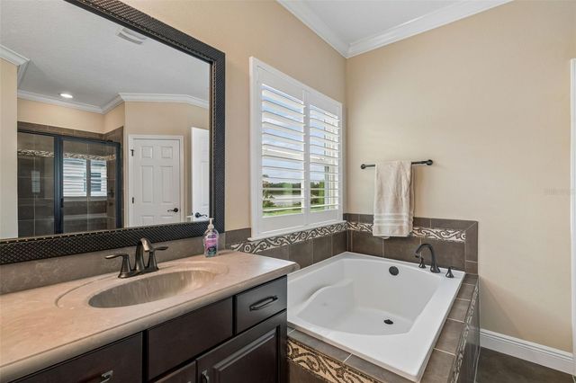 1804 BELLA CASA COURT, Tampa, FL 33618
