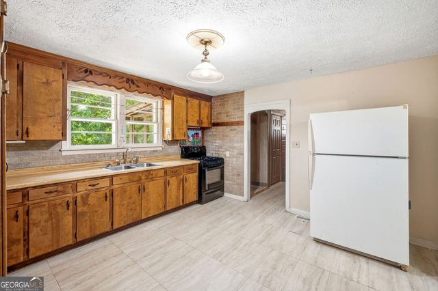 2124 Highway 105, Demorest, GA 30535