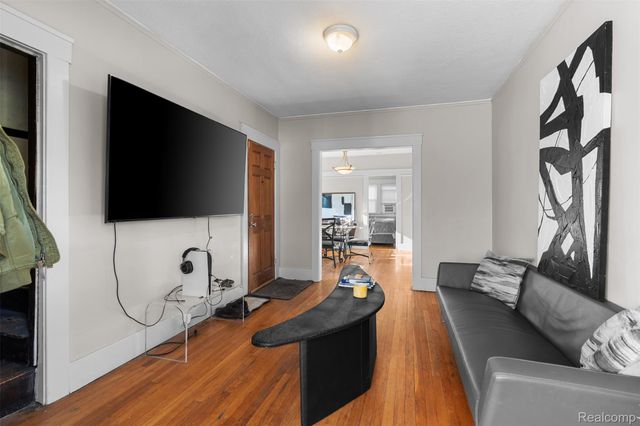 5272 Maplewood Street, Detroit, MI 48204