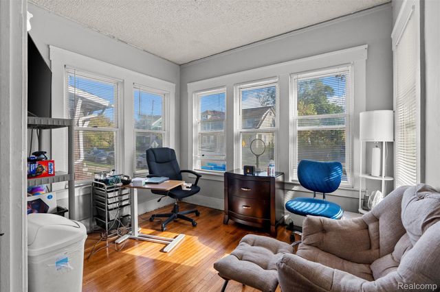 5272 Maplewood Street, Detroit, MI 48204