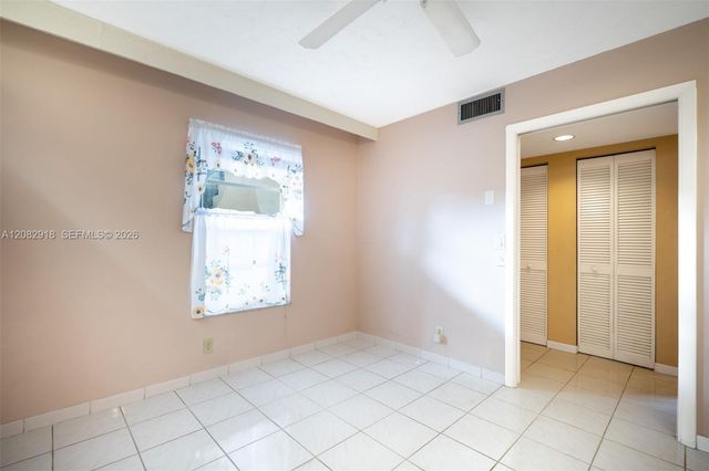 150 S Hollybrook Terrace 208, Pembroke Pines, FL 33025