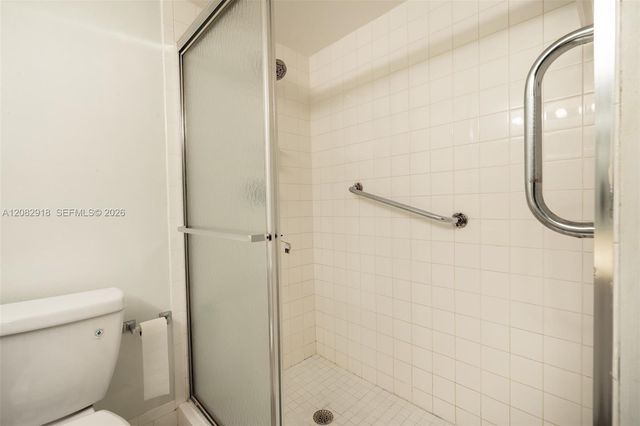 150 S Hollybrook Terrace 208, Pembroke Pines, FL 33025