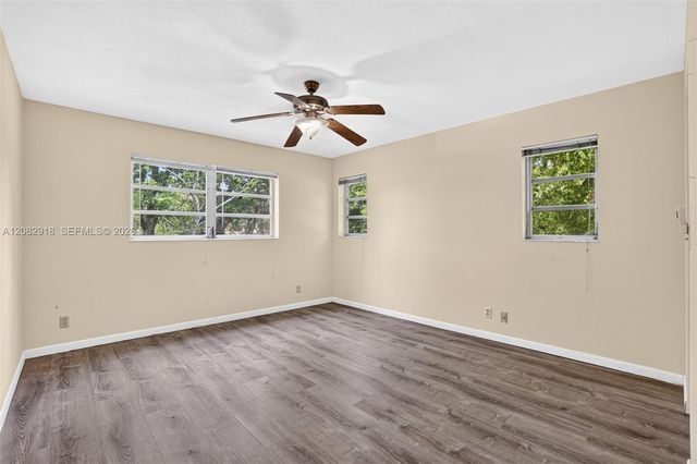 150 S Hollybrook Terrace 208, Pembroke Pines, FL 33025