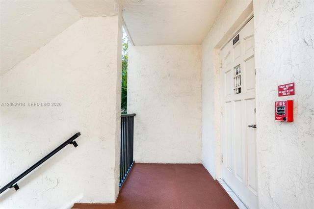 150 S Hollybrook Terrace 208, Pembroke Pines, FL 33025