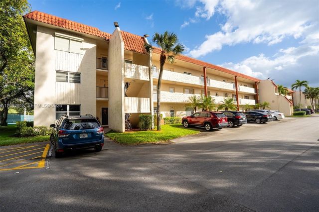 150 S Hollybrook Terrace 208, Pembroke Pines, FL 33025