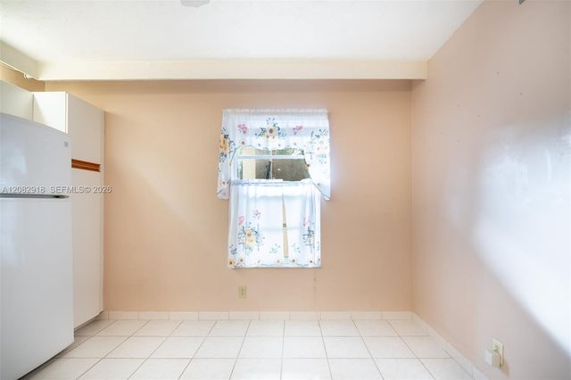 150 S Hollybrook Terrace 208, Pembroke Pines, FL 33025