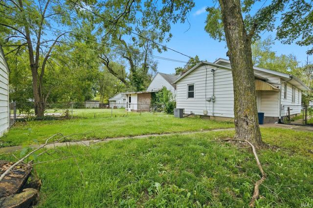2025 Carlton Avenue, Fort Wayne, IN 46802