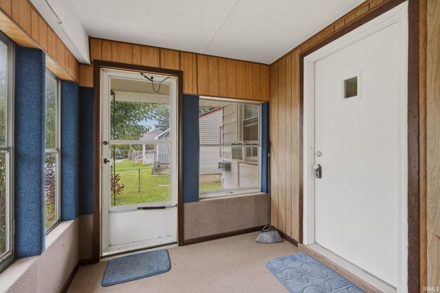 2025 Carlton Avenue, Fort Wayne, IN 46802