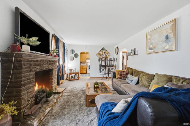 2025 Carlton Avenue, Fort Wayne, IN 46802